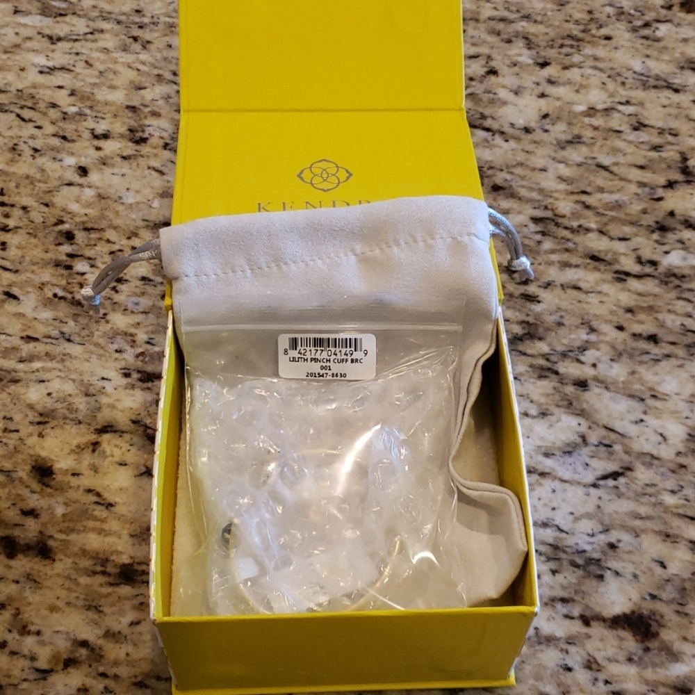 RESTOCKED Kendra Scott Black & Gold Cuff Bracelet - Picture 5 of 6
